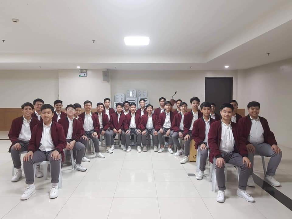 Boscorale's tweet photo. We the Boscorale showed our talent of singing as one again during the 2020 Samutsari. It felt great to be singing infront of our bosconian brothers again. We thank all of you that supported us by watching us and we hope to see you all again in our next performances. https://t.co/pNLokoPkD0