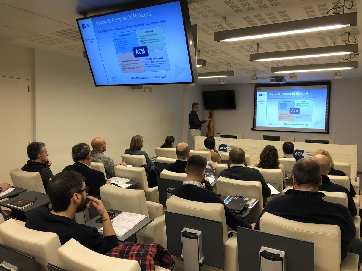 ACMunicipis's tweet photo. Avui hem fet una segona trobada amb diverses empreses per presentar-los com funciona l'ACM i la #CentraldeCompres. Un contacte positiu per si algunes es converteixin en empreses adjudicatàries de licitacions de productes i serveis https://t.co/r0UExTPMa6