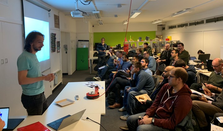 ox_source's tweet photo. Great night @DevOpsOxford a lightning talks session with some great speakers https://t.co/nWzwz8d6eK