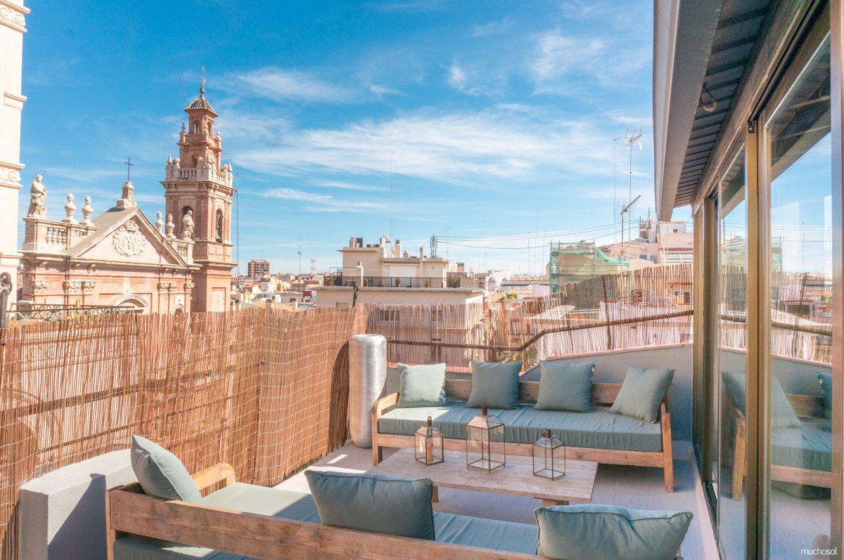 #VALENCIA 
 🏡 Accommodatie midden in de stad voor 4 personen: 2 slaapkamers, 2 badkamers en een heerlijk balkon 😍 

👉 bit.ly/prachtig-appar… 👈