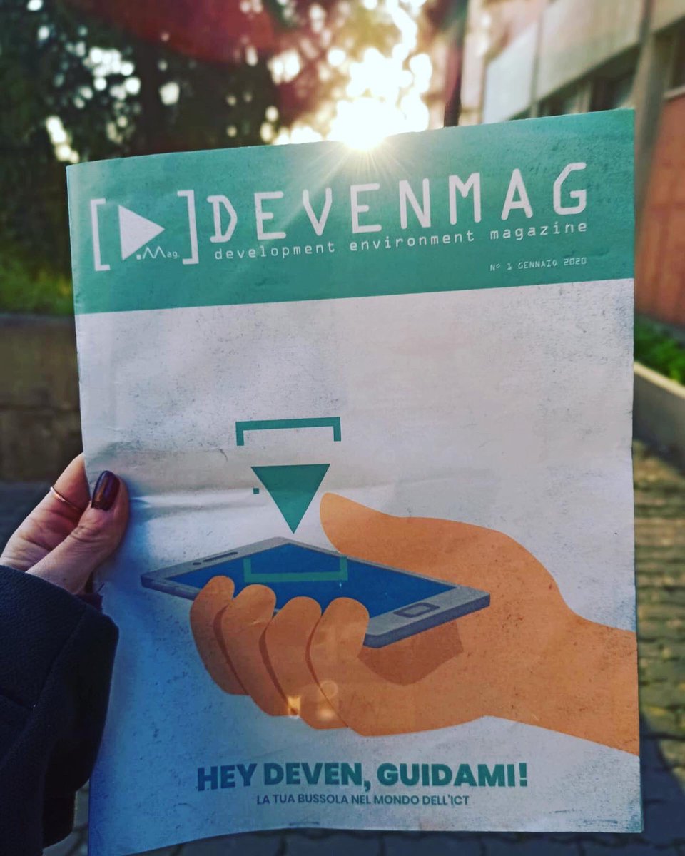devenmagazine's tweet photo. Live da #Catania oggi siamo all’#unicatania per il numero di #gennaio di #devenmagazine ▶️ Vieni a ritirare la tua copia per avere il futuro a portata di mano 🗞 
#sicilia ☀️ https://t.co/gkOWwYKsnU