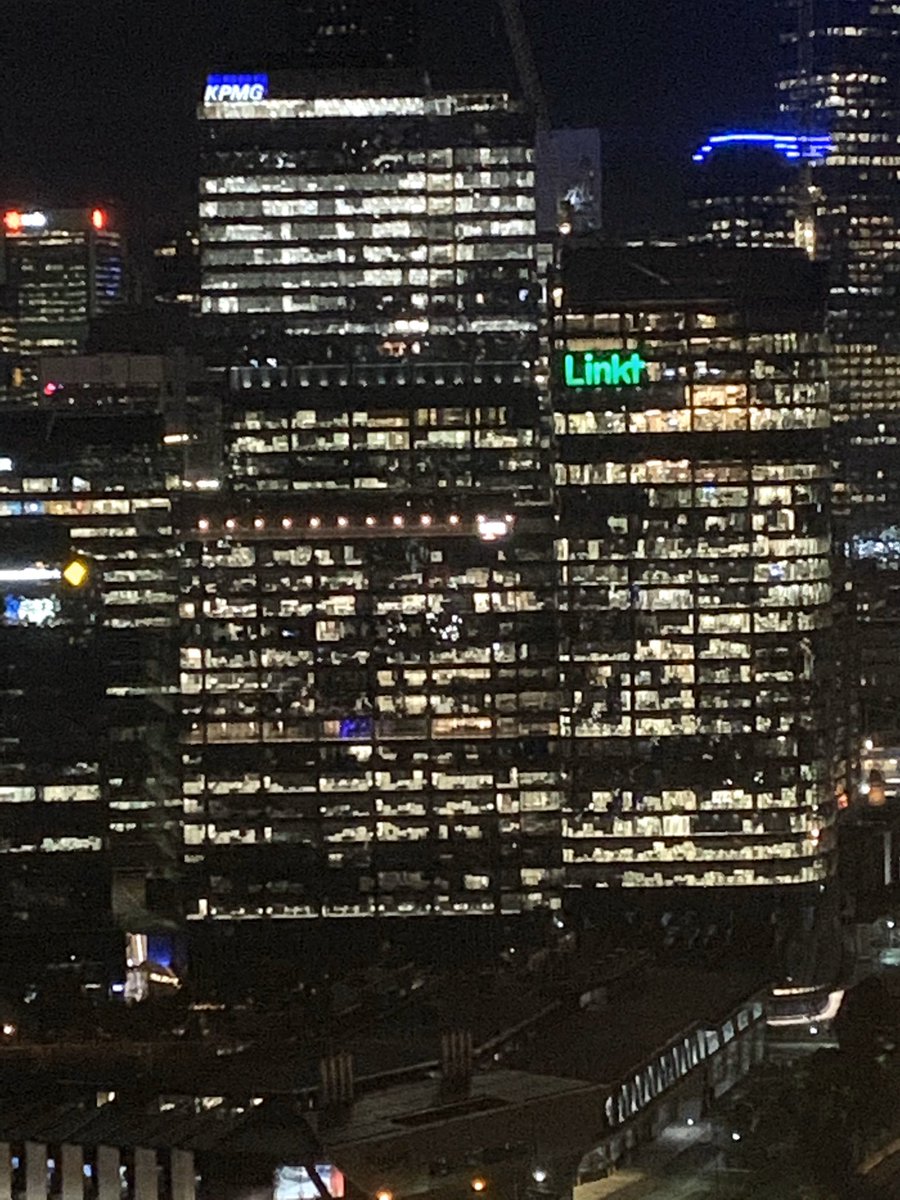 geoffwhite's tweet photo. Just wondering why @ANZ_AU @KPMG and @Linkt buildings have so many lights on at 9.30pm? Sensor lights on timers do exist now days. Hope they are not like this over the next couple of extreme heat days. #EnergyEfficiency #conservepower #commonsense https://t.co/WTSKzBPd62