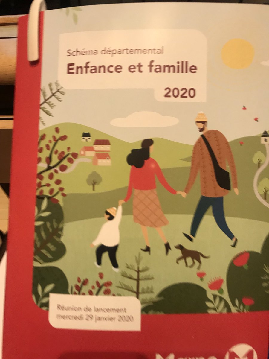hadhoumBelaredj's tweet photo. CONSEILLÈRE DÉPARTEMENTALE journée de lancement du schéma départemental de protection de l’enfance. https://t.co/bMLYxECqLw