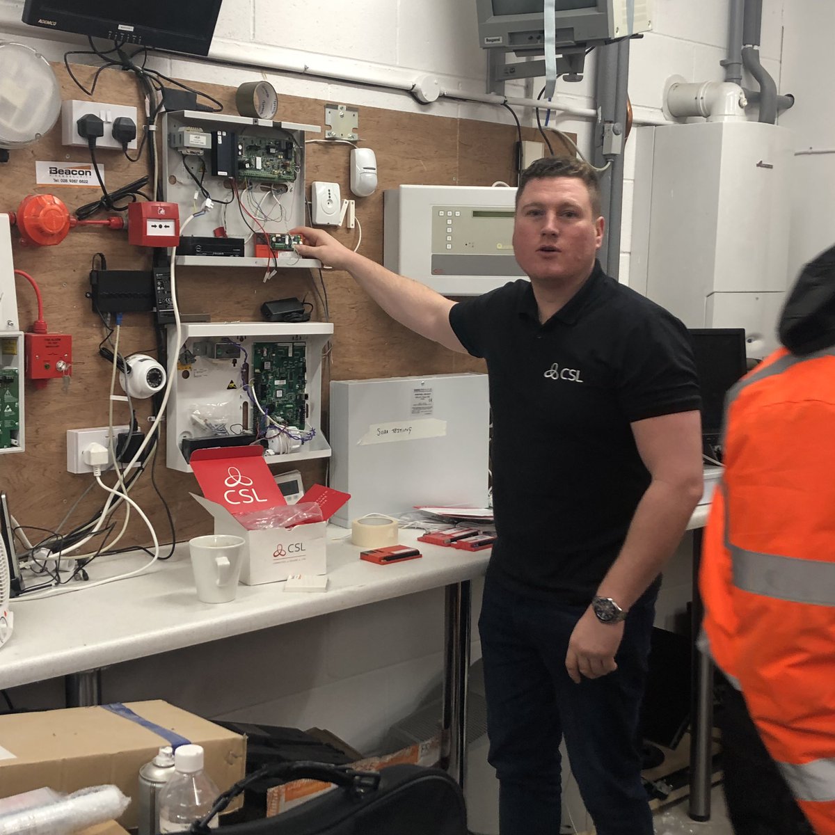 daniellesCSL's tweet photo. Our Field Tech Dan Morrissey providing Beacon Fire and Security with the full DualCom Pro training this morning! ##cslgroup https://t.co/o67PbVeYxG