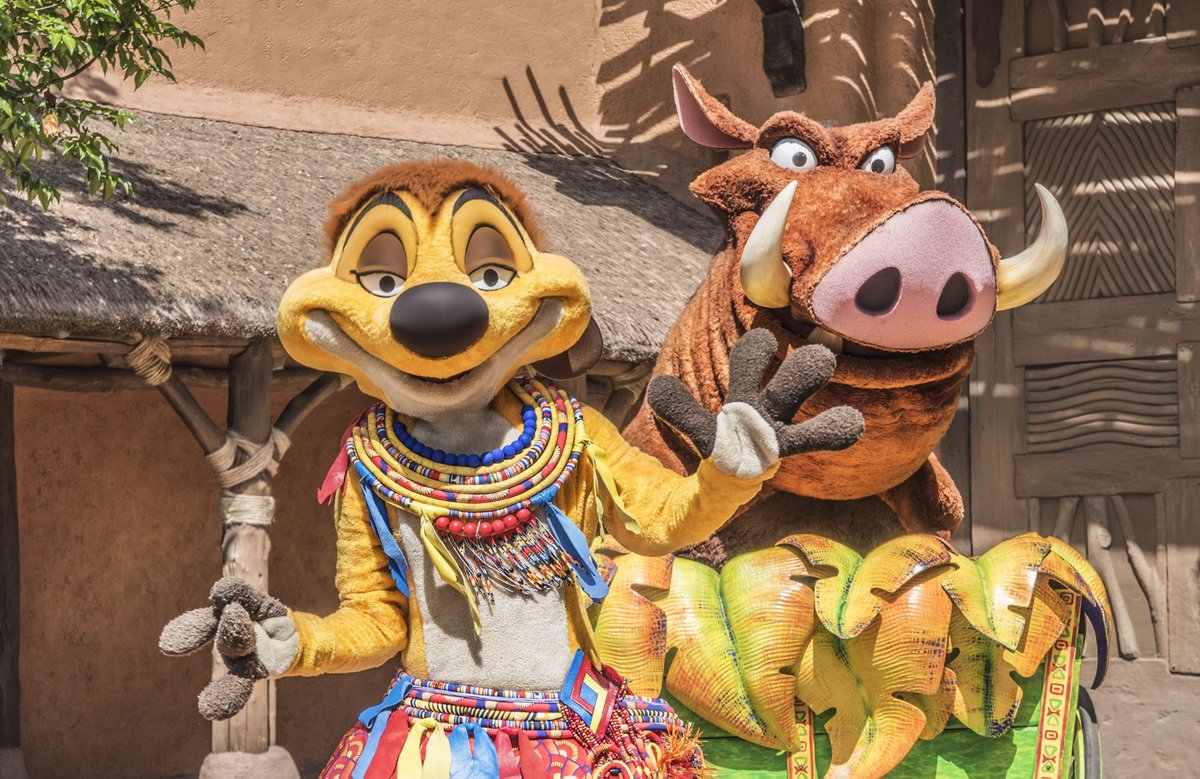 DisneylandParis's tweet photo. À la demande générale, il revient... Faites-nous un tonnerre de RUGISSEMENTS et de RT si vous êtes prêts pour le retour du Festival du Roi Lion et de la Jungle du 20 juin au 13 septembre 2020 ! 🦁🦁  #DisneyWildFestival https://t.co/niAwG1Gnd2