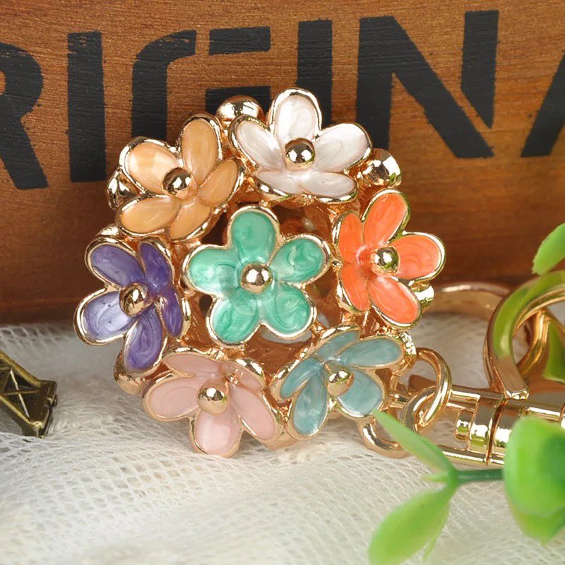 Oja9ja's tweet photo. Wholesale order available for these amazing key rings. Minimum order quantity is 50pcs. Send us a DM to start your order https://t.co/dSExYSC7ZM