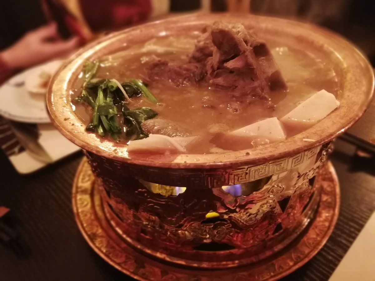 Rest_Xiaoman's tweet image. Si habéis venido últimamente veáis que tenemos unas cazuelas muy curiosas sirven para hacer unos platos #estofados muy sabrosos, si queréis probarlos llamadnos para reservar porque llevan 4 horas de preparación y merecen mucho la pena. #restaurantesmadrid #madridrestaurants