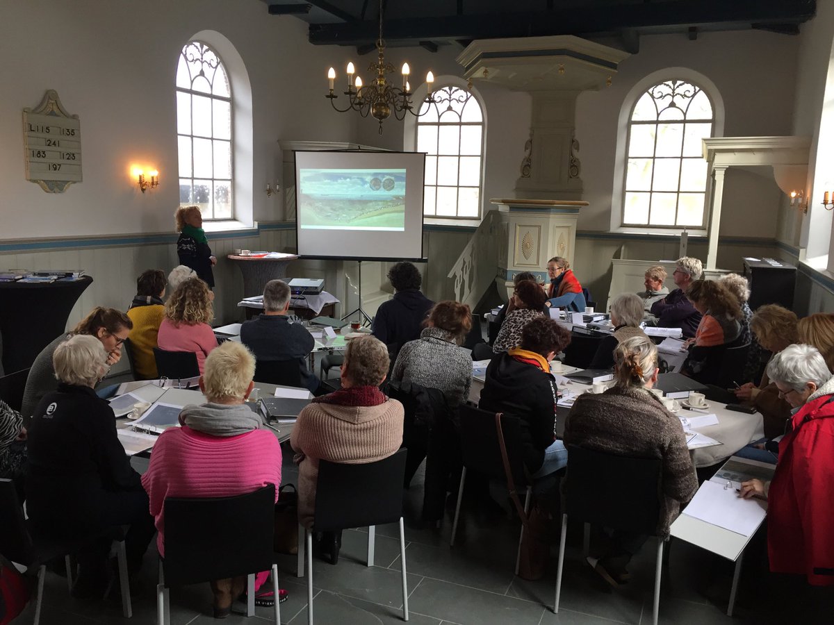 Training Werelderfgoed Waddenzee <a href="/waddentweets/">Waddenvereniging</a> in #aerdenplaats Oude Bildtzijl. 27 ondernemers NW Fryslan, volle bak!