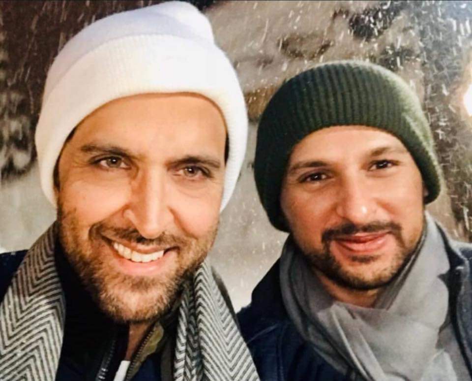 MaggiePol2's tweet image. I never like #Hrithik wearing beanies
I thought...even cap suit him better..
But...🤗
These last two: frm France n US..
its a diff story 🙌 
hot story👉stylish story....
Perfect!!
#Hrithik❤️        #BeanieStyle🔥🔥