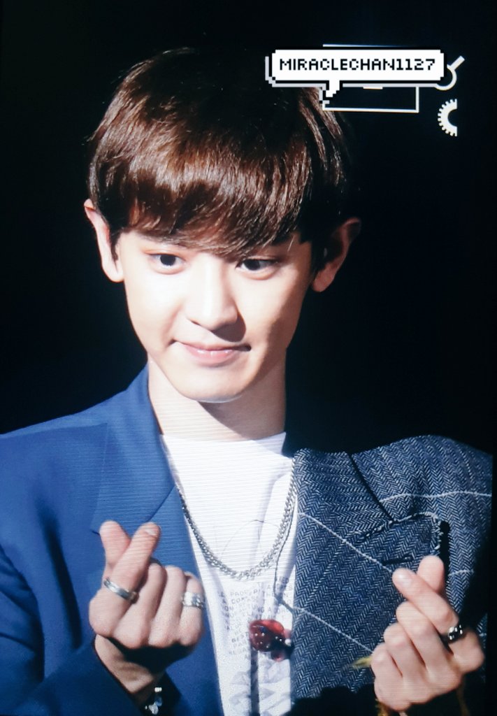 miraclechan1127's tweet photo. 200129 EXO-SC Japan special Event 찬열 프리뷰
하투하투🥰🥰 본투더 아이도루 박찬열👍👍
#찬열 #chanyeol #チャンヨル 
#exo #EXO_SC https://t.co/KfKKz2rCZy