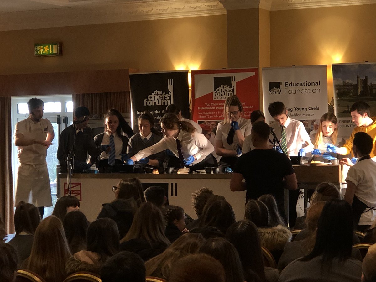 helenlawless3's tweet photo. Eclair filling competition between the schools at The Chefs Forum Academy Taster Day with Coleg Gwent.  The winner is........ Forest High School!!! The prize is afternoon tea at St Pierre @NewbridgeSchool @StMartinsInfo @Foresthigh_SGA @StCenyddScience @thechefsforum @coleggwent https://t.co/AUk5fysG9W