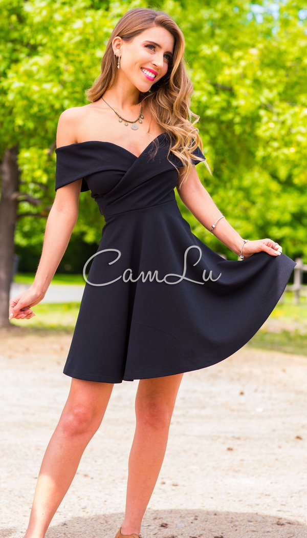 camlu_cl's tweet photo. EXCLUSIVO MINI VESTIDO CAMLU, diseño PRINCESS
❤ Pincha este link y compra directo➡ https://t.co/cQ9mBx9Bw5
◽ #OFERTA $14.982,- ------- ANTES $19,990,-
◽ Color: Negro, rojo y amarillo.
◽ Talla: Estandar
◽ Material: Lycra Sofia
Revisa más y compra en: https://t.co/OFly6TOiMn https://t.co/L5D7gTTOmZ