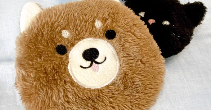 ダイソーのアニマルポシェット、ちょっとあほっぽい犬の顔がさいっっっこうに可愛いんだけど…!!
 