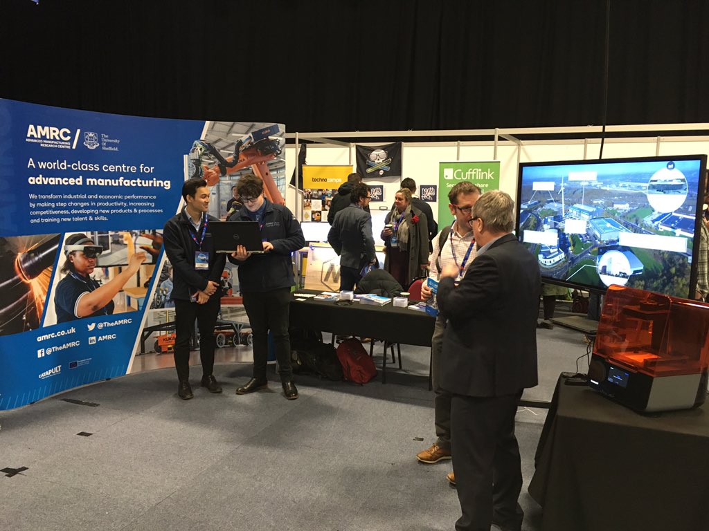 JasonMu96507096's tweet photo. AMRC/Cymru Team at the Emerging Tech Fest 2020 - Great job Harri Williams and Xuan Tie #EmergingTechFest https://t.co/rz3evRe4ls