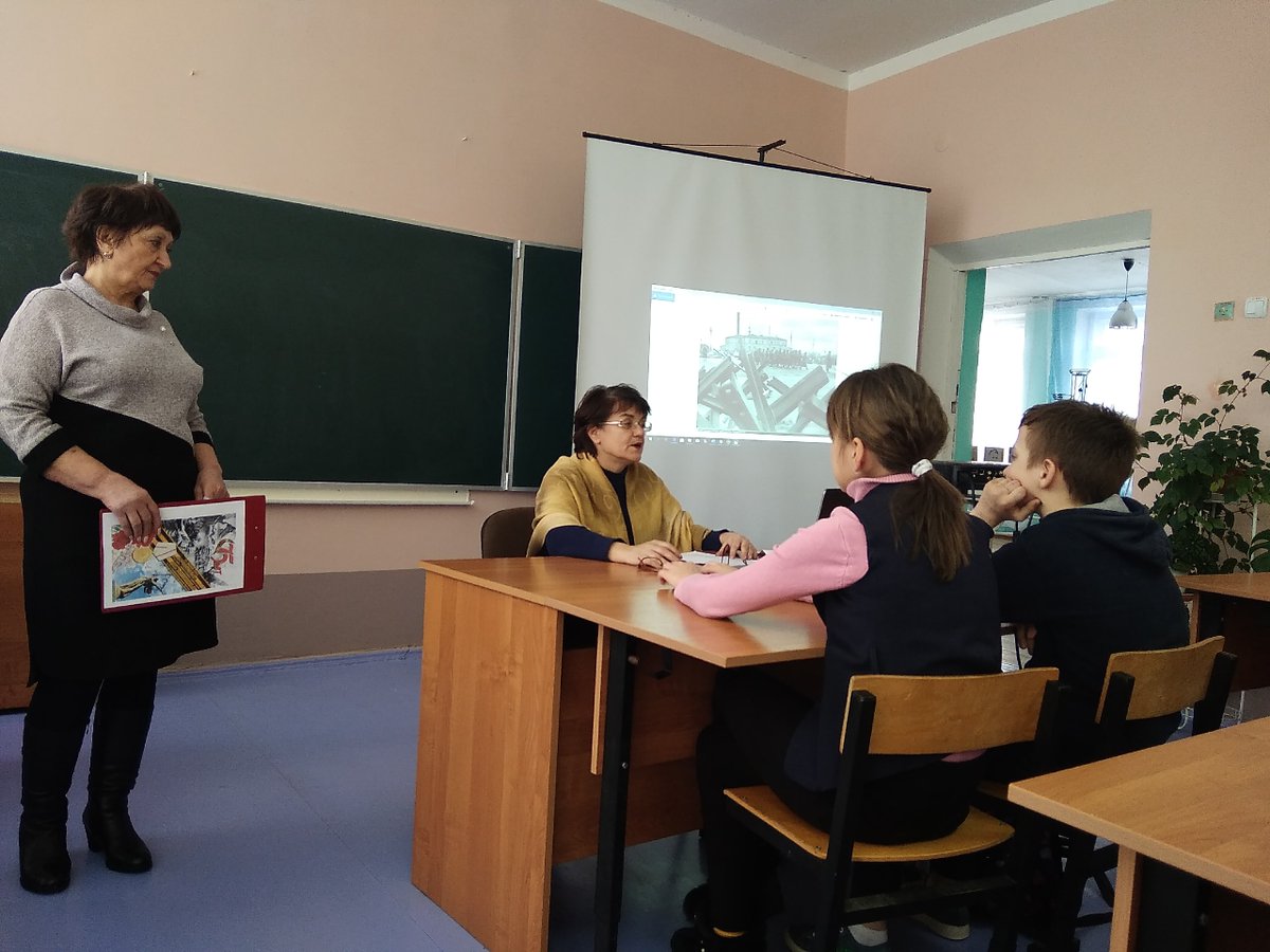 28.01.2020 г. Совместное мероприятие с Бураковской сельской библиотекой «Подвигу жить в веках», посвященное блокадному Ленинграду