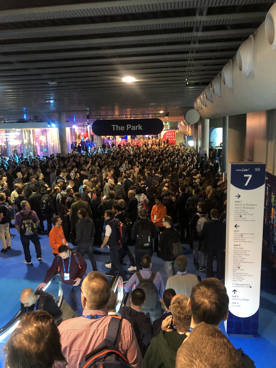 UNCLEVO34's tweet photo. Waiting to get their swag #CLEUR https://t.co/u0EjRCWePq