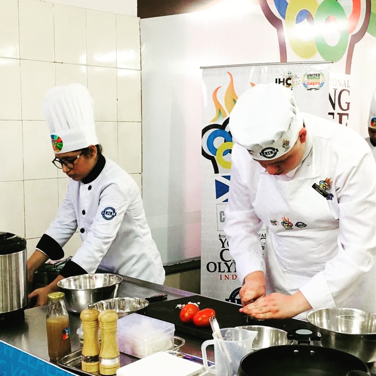IihmSimran's tweet photo. Yco2020 
#iihmbest3year 
#iihmdelhi 
@subornobose 
@AADirIIHMDELHI https://t.co/0umU3lSPYu