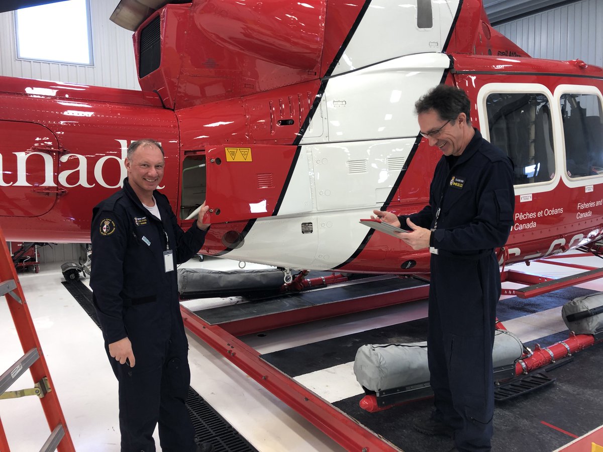 phillerace's tweet photo. Le Wi-Fi joue un rôle essentiel pour
assurer la sécurité de nos pilotes, en permettant de mettre au point les
kits de vols électroniques. Le personnel de notre hangar au Québec est le
dernier à profiter d'un service fiable de #GWiFi! #TCnumérique #TCprêtpourlavenir #SSC https://t.co/hMT50plmpi