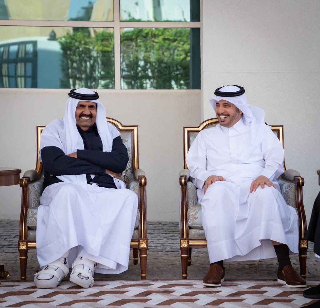 ANK_AlThani's tweet photo. تشرفتُ صباح اليوم بزيارة سمو الأمير الوالد الشيخ حمد بن خليفة آل ثاني باني دولة قطر الحديثة ، حيث كانت كلماته بمثابة وسام على صدري ، هذا أمر ليس بغريب فالأمير الوالد هو من تعلمنا منه أبجديات العطاء لهذا الوطن الغالي.
كل الشكر والتقدير والعرفان لسموه حفظه الله. https://t.co/ZKaThenqEz