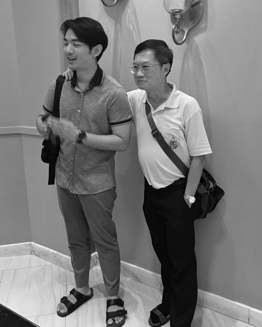 Title079's tweet photo. ยังทำใจกับการจากลาไม่ได้
เพราะยังคิดถึง

ครูผู้ให้ผู้เปรียบเสมือนพ่อของผม https://t.co/KqEtWJ5t6t