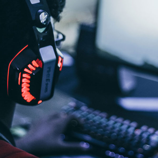 Argolan_gg's tweet photo. Quel est ton meilleur casque de #gamer ?

Crucial pour un #gamer ! Il y a tellement de marques de très bonne qualité aujourd'hui ! 

On pense toujours à l’écoute en premier, alors qu’elle n’est pas le seul !

https://t.co/rPICrP0K1E

#casque #gaming #jeuxvideo #gamerfr #argolan https://t.co/wPoJX0XJbJ