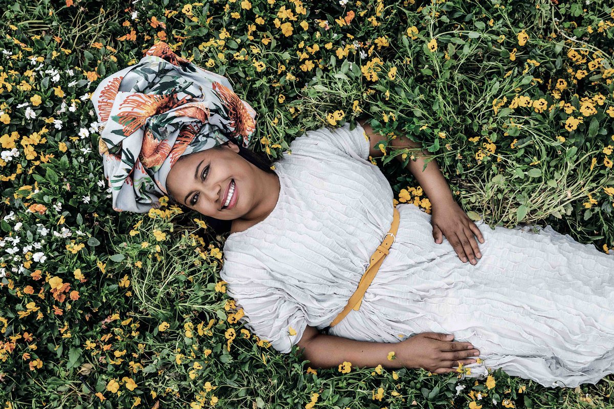 Jacky Goliath glo dat mense soos plante is. "Ons is net so afhanklik van die wind, son en reën. Niemand is 'n eiland nie." bit.ly/2Gu6BhQ

SARIE het #OnsBoereOnsInspirasie aangepak saam met <a href="/gwkgroup/">GWK</a>, <a href="/JohnDeere/">John Deere USA</a>, <a href="/McDonalds_SA/">McDonald’s SA</a>  en <a href="/kykNETtv/">kykNET TV</a>. Met hulp van @AgriSAOfficial.