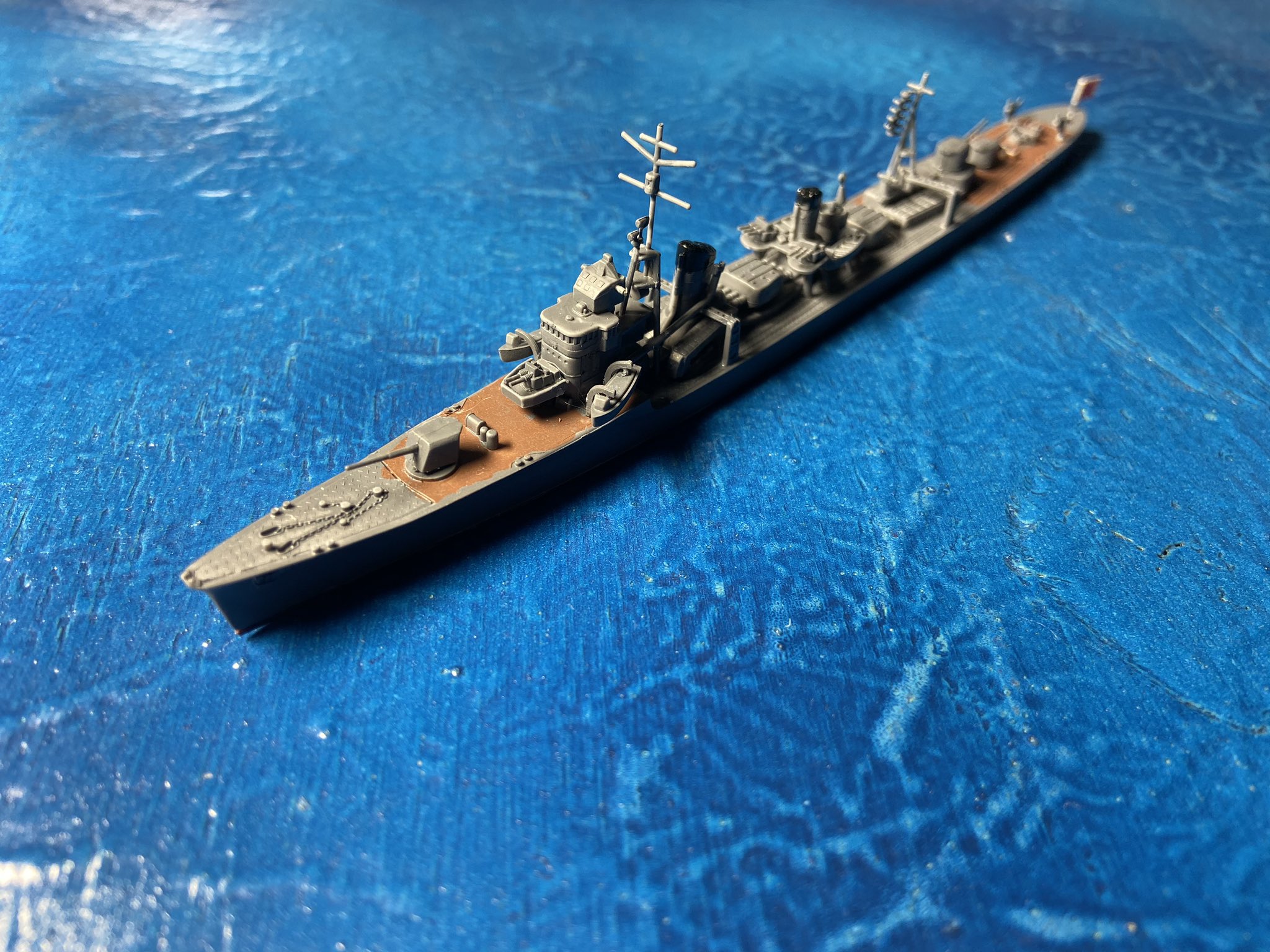 八八艦隊 陽炎型駆逐艦嵐 Wows仕様 が就役しました 船体はアオシマの秋雲 特徴的な15サンチ砲はタミヤのシャルンホルストのやつです 架空艦