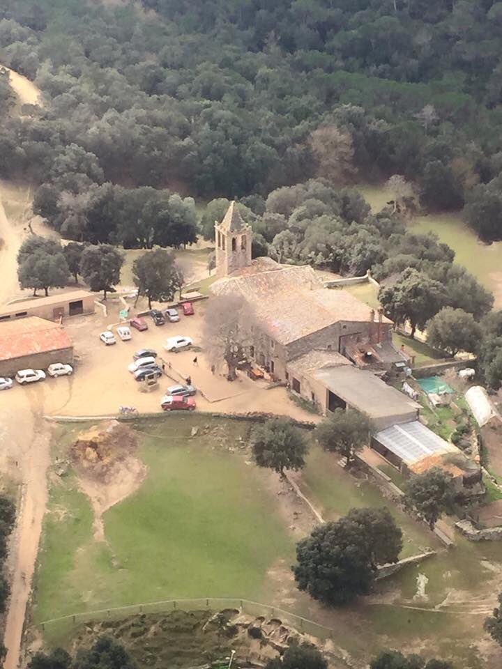 minikimola's tweet photo. @ClanEscrita @elforatgatiner @QuimTorraiPla #ElsMetges #ultralleuger Bon flam de carajillo. Bones vistes. Bo tot. https://t.co/m6c8YOlFQC