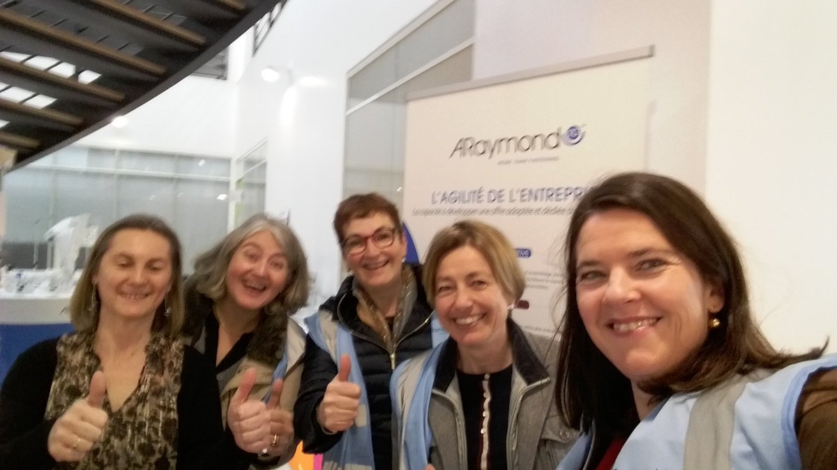 WomenatHp's tweet photo. Belle rencontre ce matin chez ARaymond pour une table ronde sur les réseaux de femmes... À suivre ! #womennetwork #LifeAtHP https://t.co/rg3cphS5tk