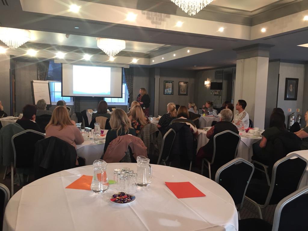 hevwri40's tweet image. At the CNS &amp;amp; support worker Macmillan Away day talking about working from the patient agenda it is soo important but we need to be equipped with the right skills to meet their needs #goodlearning @MacmillanLondon @EOLCbhrut1