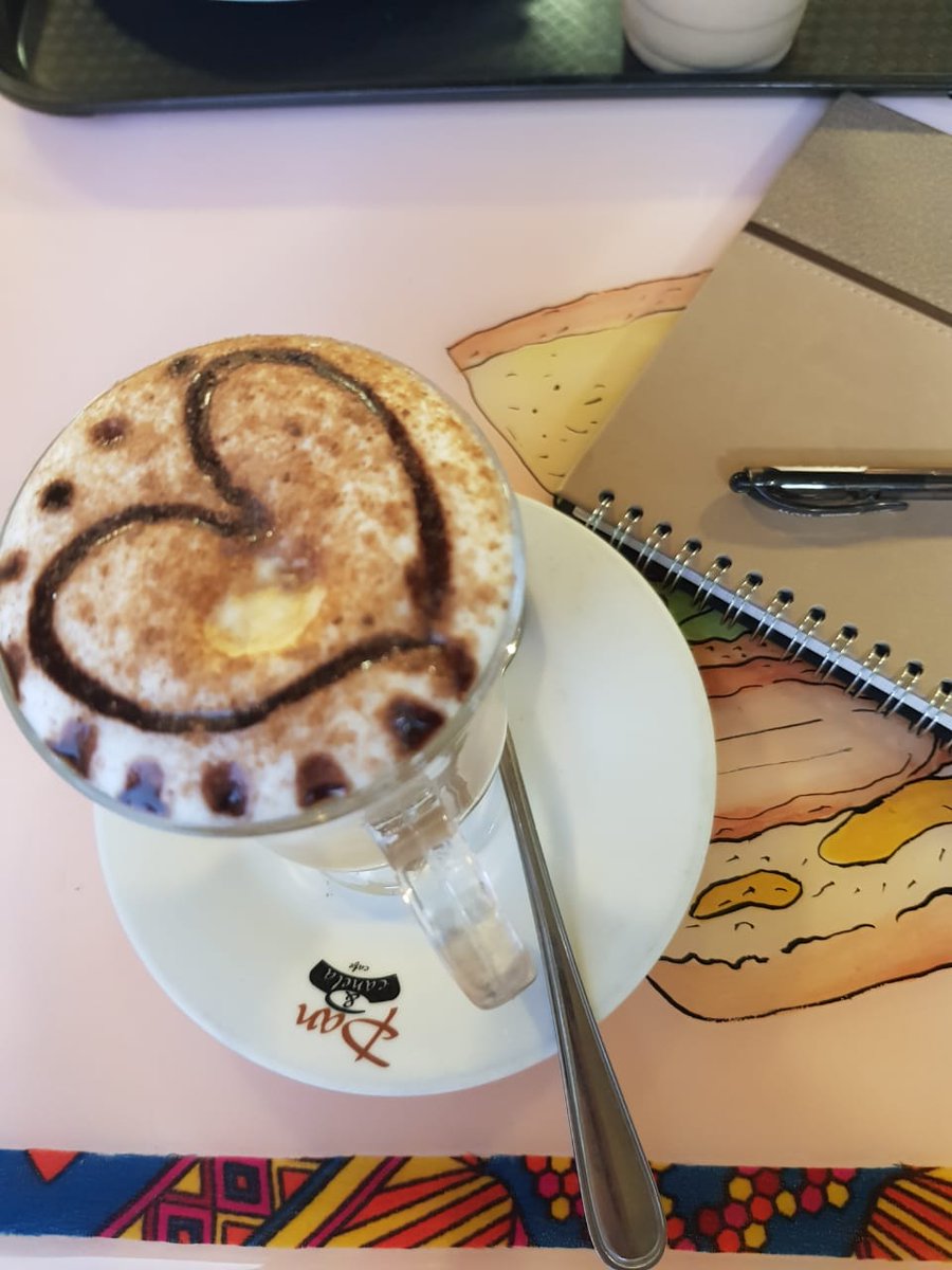 QRFoodie's tweet photo. De reuniones por la Ciudad del Saber tuvimos el placer de probar este rico Capuchino de los amigos de Pan &amp; Canela Café. Son unos expertos en decoración y muy delicioso este elixir de dioses. #QRFoodie #Food #Foodie #Foodies #Gsatronomia #Cafe @panycanela https://t.co/btKjj6jSFs