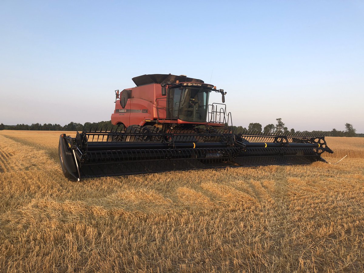 drewlangman's tweet photo. #BellLetsTalk Sorry about this novel of a thread. Don’t know how to start this. But if any one doesn’t know farming in this day and age can be down right frightening. From floods to droughts, hail to frost, livestock health and wellness, price instability in crops, livestock... https://t.co/PlfWBDjUR3