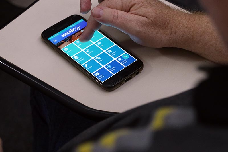 MacaeSecplan's tweet image. Comunicação ágil, de forma fácil e direta com a administração pública municipal. Essas foram algumas das funcionalidades do aplicativo Macaé App, criado pela SECPLAN e apresentadas nesta terça-feira (28) aos gestores da Prefeitura de Macaé. Saiba mais em bit.ly/3aWNJX1