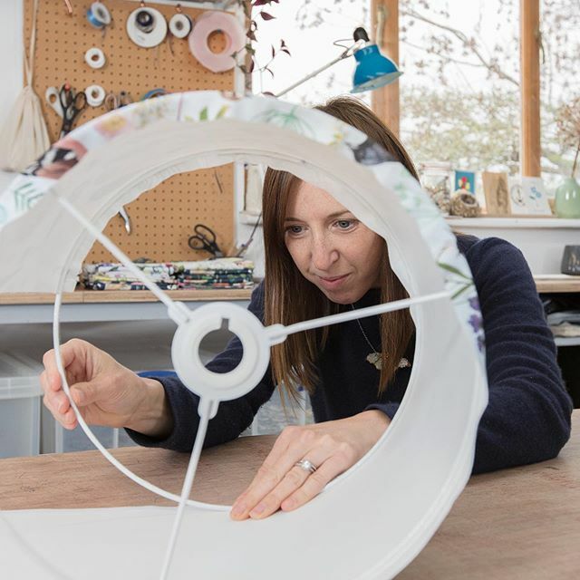 Hey lovely followers 👋🏻 Here’s my tired face! I’ve been super busy in my freeeezing studio making up lots of lampshades for my new stockists! I’m so excited that the most beautiful @waterperrygardens in Oxford are stocking my work 🌿🌿 along with <a href="/finc/">Annie Hawker</a>… ift.tt/2U71V9Q