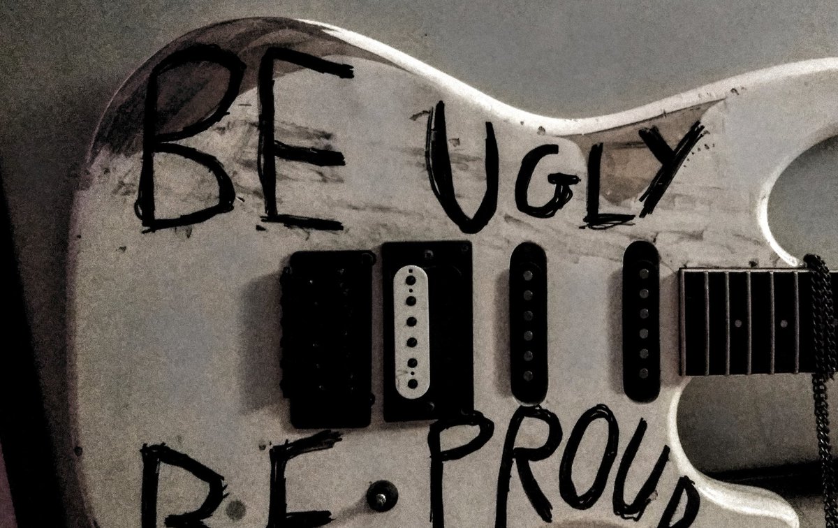 bs_dublin's tweet photo. BE UGLY
BE PROUD
BE YOU
BE LOUD https://t.co/FZyMIw6ODY