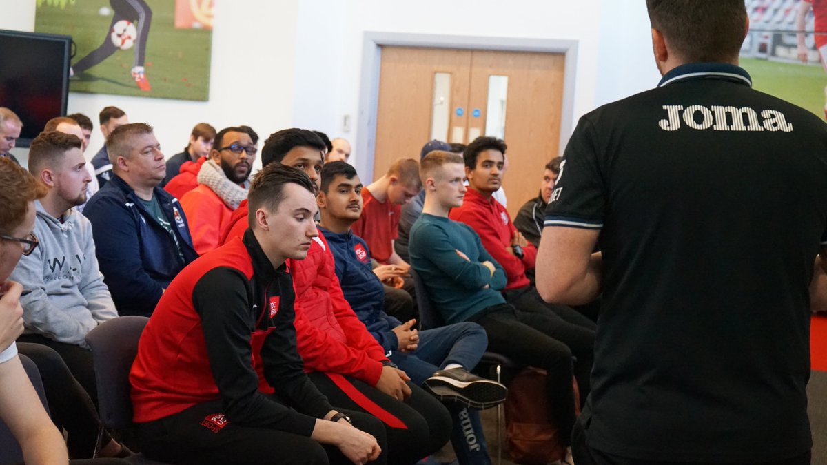 FAWanalysis's tweet photo. ⚽️ "It's about affecting behaviours to win football matches." 

📹 @SwansOfficial analyst Stephen Rands explains why philosophy and creative thinking are vital in performance analysis at elite level. 

@InStatFootball | #TeamAnalysis https://t.co/ipgtB3Ri05