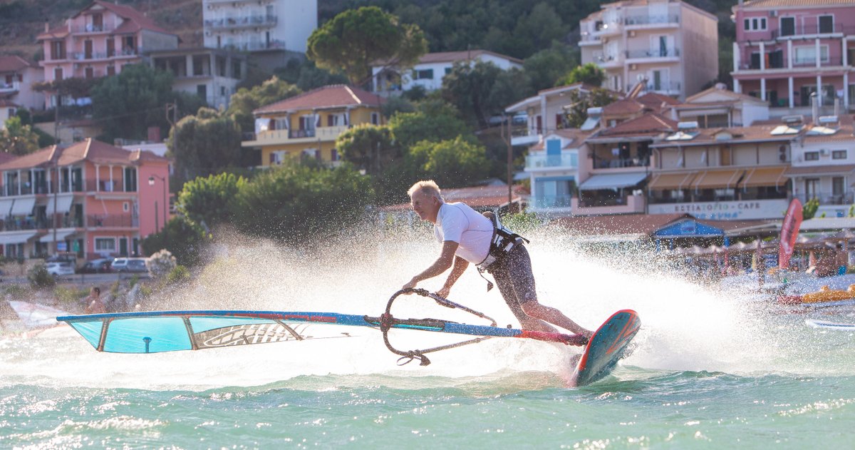 neilsonholidays's tweet photo. Join us on 28 June 2020 at @NeilsonCosmos for our #PeterHart Masterclass #windsurf clinic - with the original 'technique guru' himself.

The clinic will cover your individual needs, improving key skills such as planing, carve gybes and basic freestyle. 

https://t.co/1tWYrxR6O6 https://t.co/UJlxQdPMbM