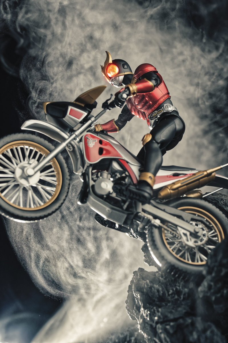 Twoucan トライチェイサー00 の注目ツイート モデル