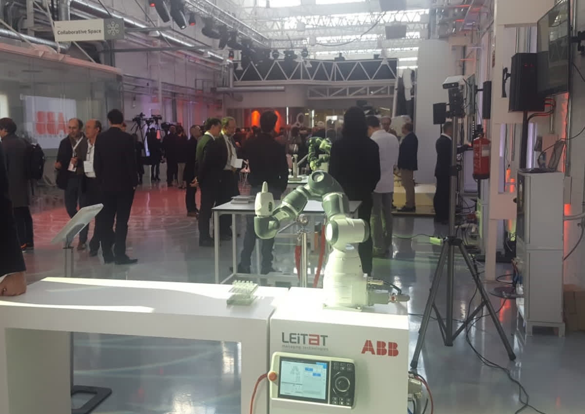 Leitat's tweet photo. Today we have attended the opening of CIC, the innovation center on robotics of our partner ABB, with whom we collaborate in technological developments. Congratulations @ABB_Robotica_ES!!

@ABB_Spain #CICABB #digitalizacion #automatizacion #industria40 https://t.co/IJSQmTpqS0
