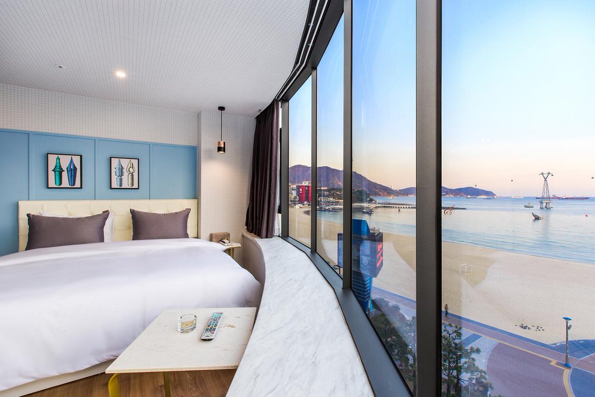 nonnaidii's tweet photo. Brown-Dot hotel ที่พักเกาหลี ปูซาน วิวหลักล้านมากติดชายหาด Songdo เลย ราคาเริ่มต้นหลักร้อย ห้องวิวทะเลในรูปคืนละ 2,000 นิดเอง (นอน2คน) มีมินิมาร์ทติดที่พัก ใกล้สถานี Jagalchi Station ทางออก 2 #รีวิวเกาหลี #รีวิวปูซาน

ลิ้งค์จองในอะโกด้า >> https://t.co/eXrTGn8QaM https://t.co/yhr7btL5uN