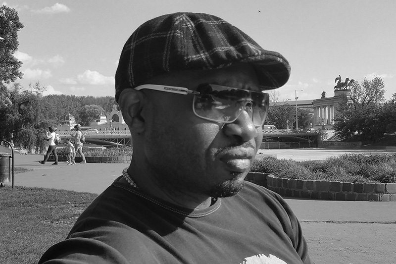 Francis-Xavier Martins – Principal Artist