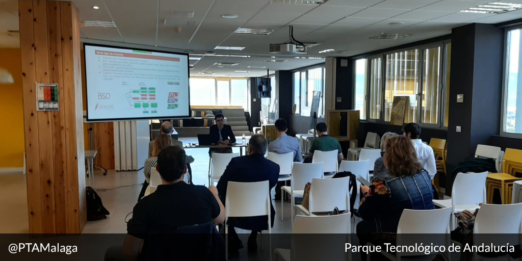 PTAMalaga's tweet photo. Hoy estamos en la jornada de @Alastria_ en @thegreen_ray, donde #empresasPTA han conocido de primera mano diversas novedades y casos de uso de esta red de #Blockchain.
#BlockchainPTA https://t.co/jeDFmp4LFo