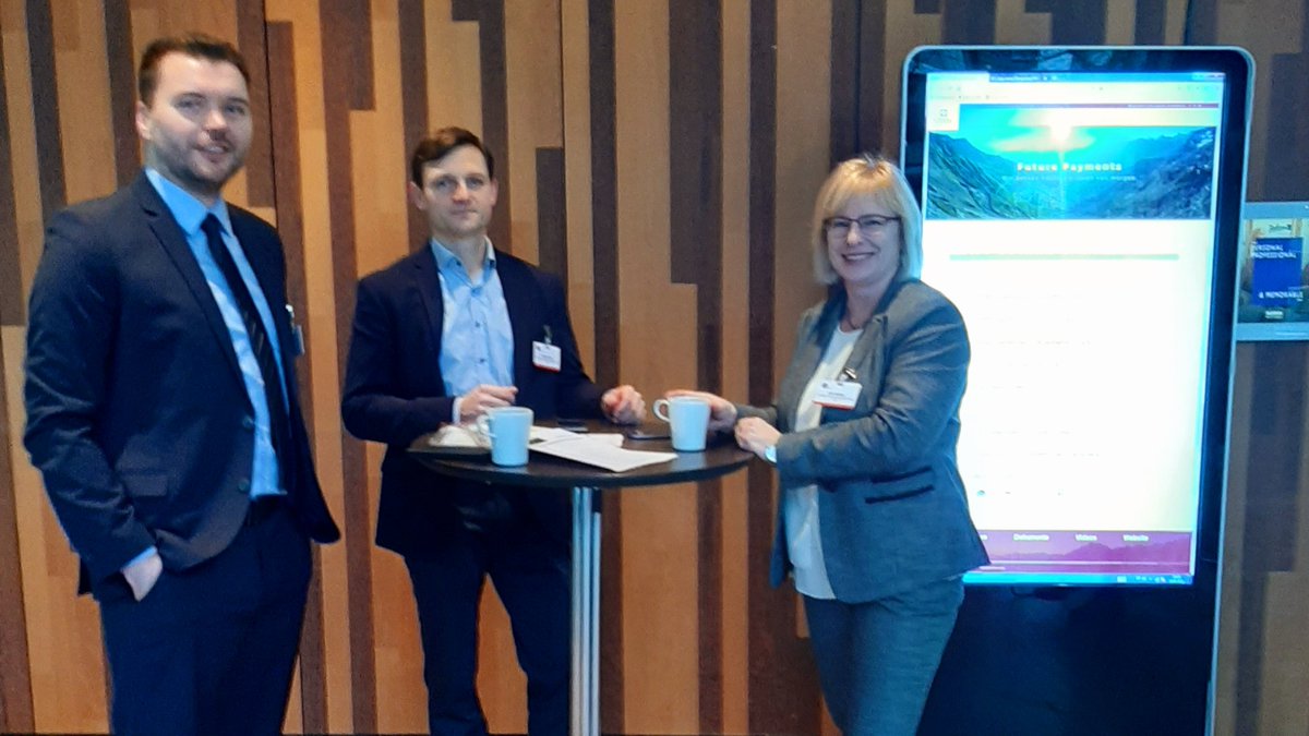 ALVARA_AG's tweet photo. Unser #ALVARA Team präsentiert die neue ICC App für die #Bargeldsteuerung. Neugierig? In der Fachausstellung der #CashCon erfahren Sie mehr. https://t.co/V9RpuHL04P
