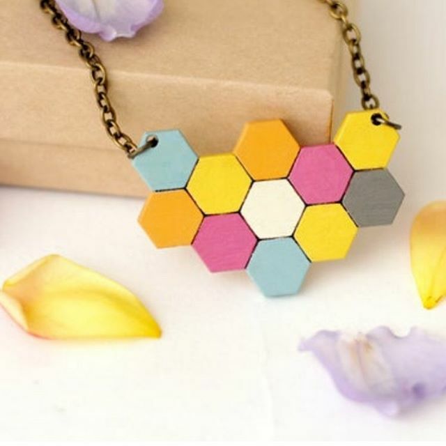 CDesignWild's tweet image. I realised the last week of Jan is the dumbest time for a sale 🤦‍♀️ So let’s do it next week! It’ll be Feb and one step closer to Spring... I’m assuming I’m not the only one excited for longer days and warmer weather 🌱 I’ll announce sale info on Monday! ift.tt/3aTuhtW