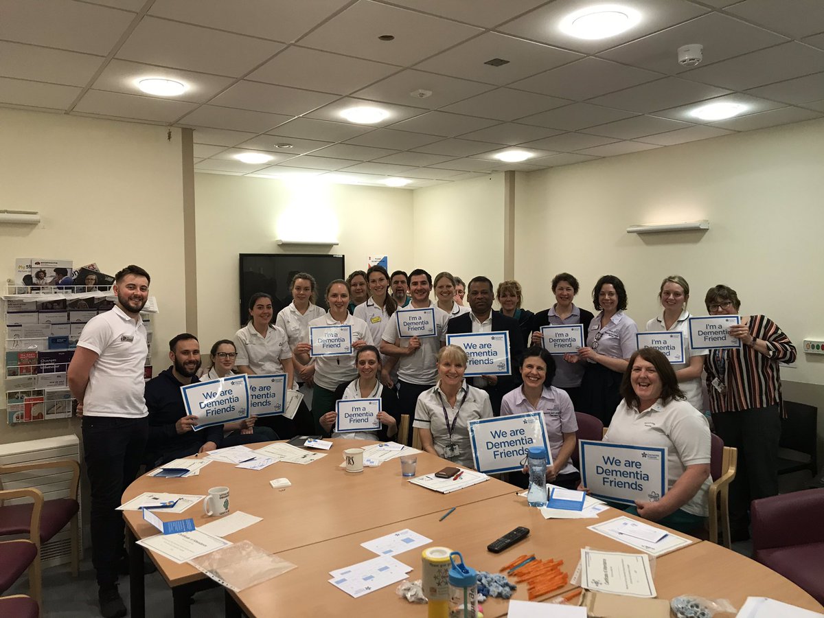 AnnieMcgoverm's tweet photo. Thank you @EKHUFT KCH                 2 @DementiaFriends sessions today 32 new friends. #Amazing #greatactions @DrSakel @_ryansawyer @aliceOTw @LizWoods121 @DementiaTeamEK1 https://t.co/4tQ8qu0NKc