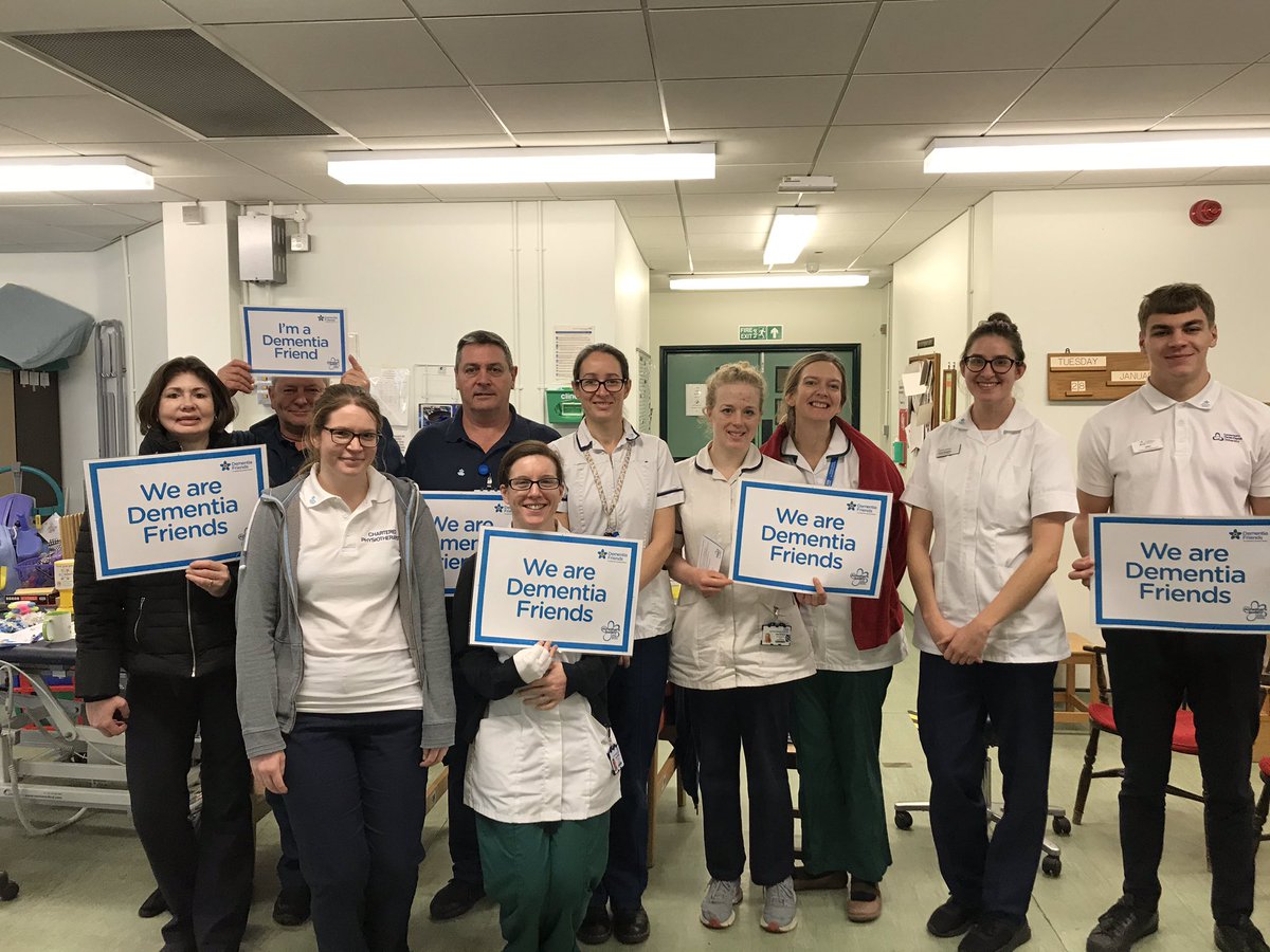 AnnieMcgoverm's tweet photo. Thank you @EKHUFT KCH                 2 @DementiaFriends sessions today 32 new friends. #Amazing #greatactions @DrSakel @_ryansawyer @aliceOTw @LizWoods121 @DementiaTeamEK1 https://t.co/4tQ8qu0NKc