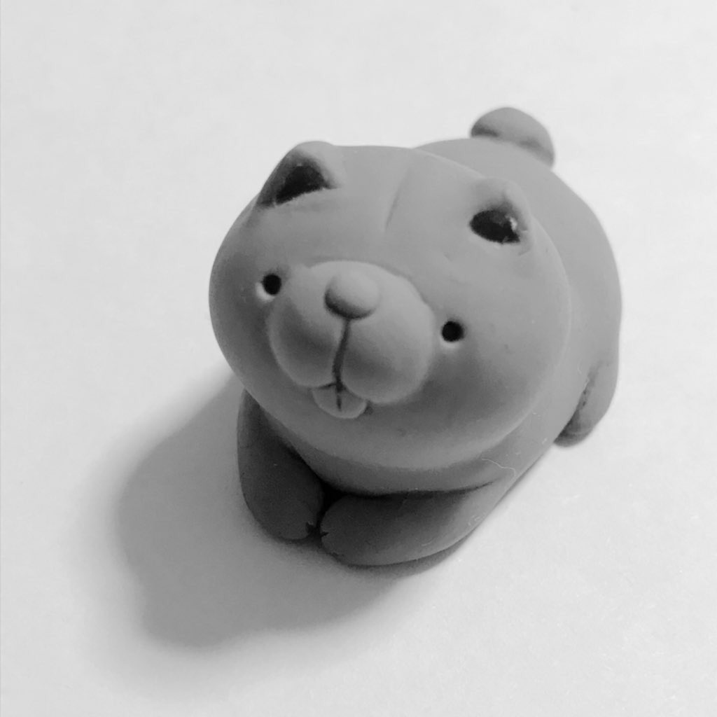 牛人 私はこんな仕事がしたい 関係者に届くまでリツイートされ続けると聞いて かわいい動物のフィギュアの原型を作るお仕事がしたいです そしていつかガチャガチャ化されてみたい