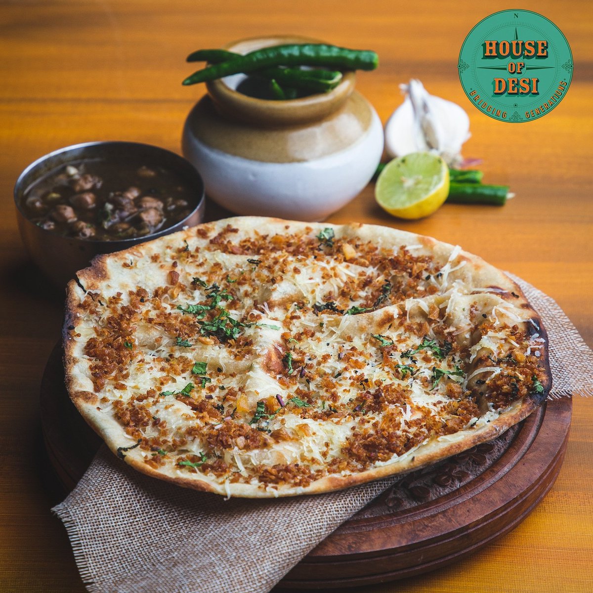 ItsHouseofDesi's tweet photo. #Punjab ki shaan aur Har Jatt da maan
the superly delicious #Amritsari Kulcha. 
Order Now 📲 
Khar📞 8100997733
Andheri📞 8100883344
.
Exclusively through @zomato @swiggyindia.

.
#HouseofDesi #NewMenu #KulchaCombo #Foodies https://t.co/Kmr6pyWIKt