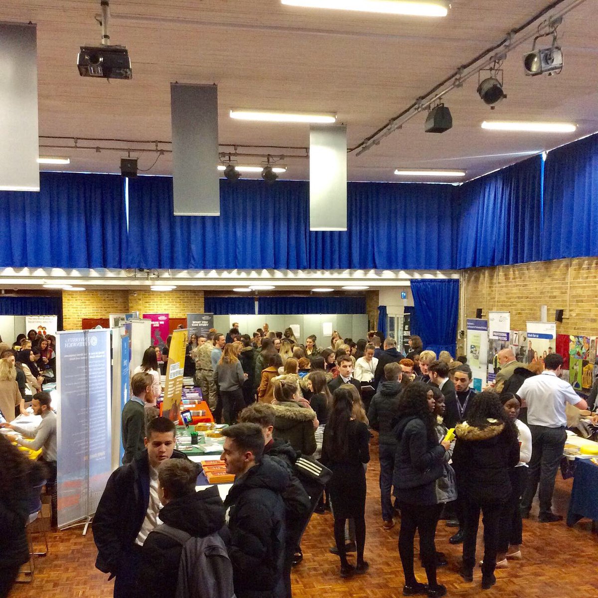 RainhamGirls's tweet photo. The Careers Fair is underway in the Hall, we have over 40 external companies here talking to our KS4 and KS5 students about career options. #confidence #initiative #thebig5 #Rainhamsixth https://t.co/ARakvxo7qI