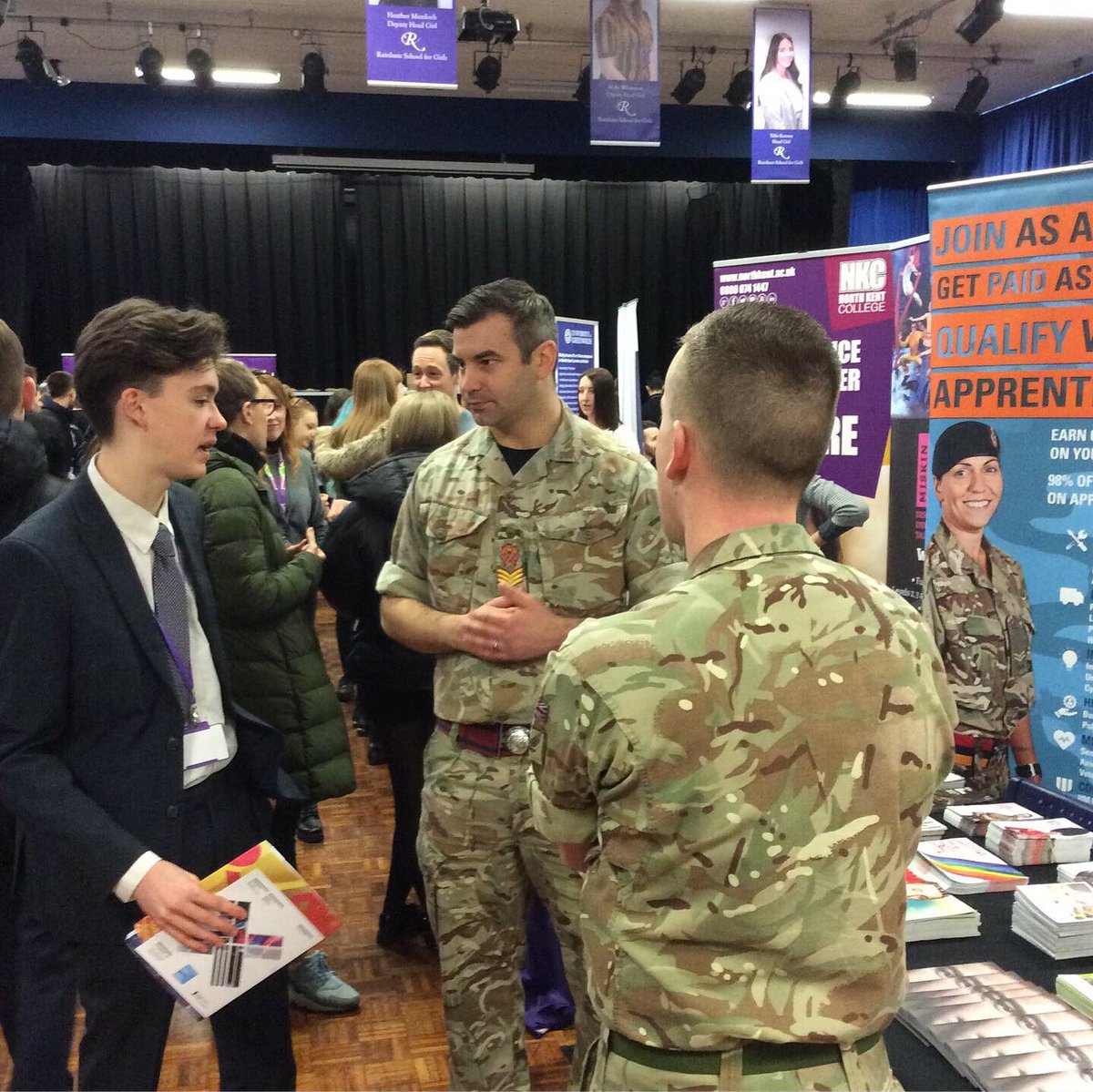 RainhamGirls's tweet photo. The Careers Fair is underway in the Hall, we have over 40 external companies here talking to our KS4 and KS5 students about career options. #confidence #initiative #thebig5 #Rainhamsixth https://t.co/ARakvxo7qI